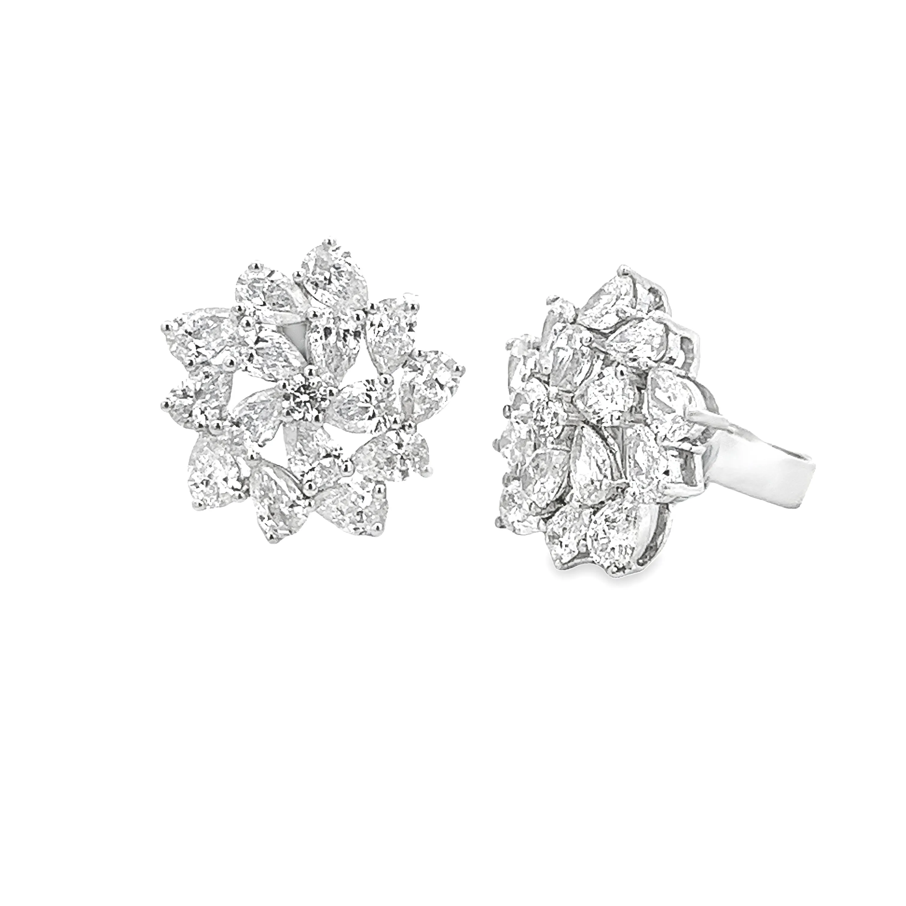 2.16ct 18k White Gold Diamond Cluster Earrings