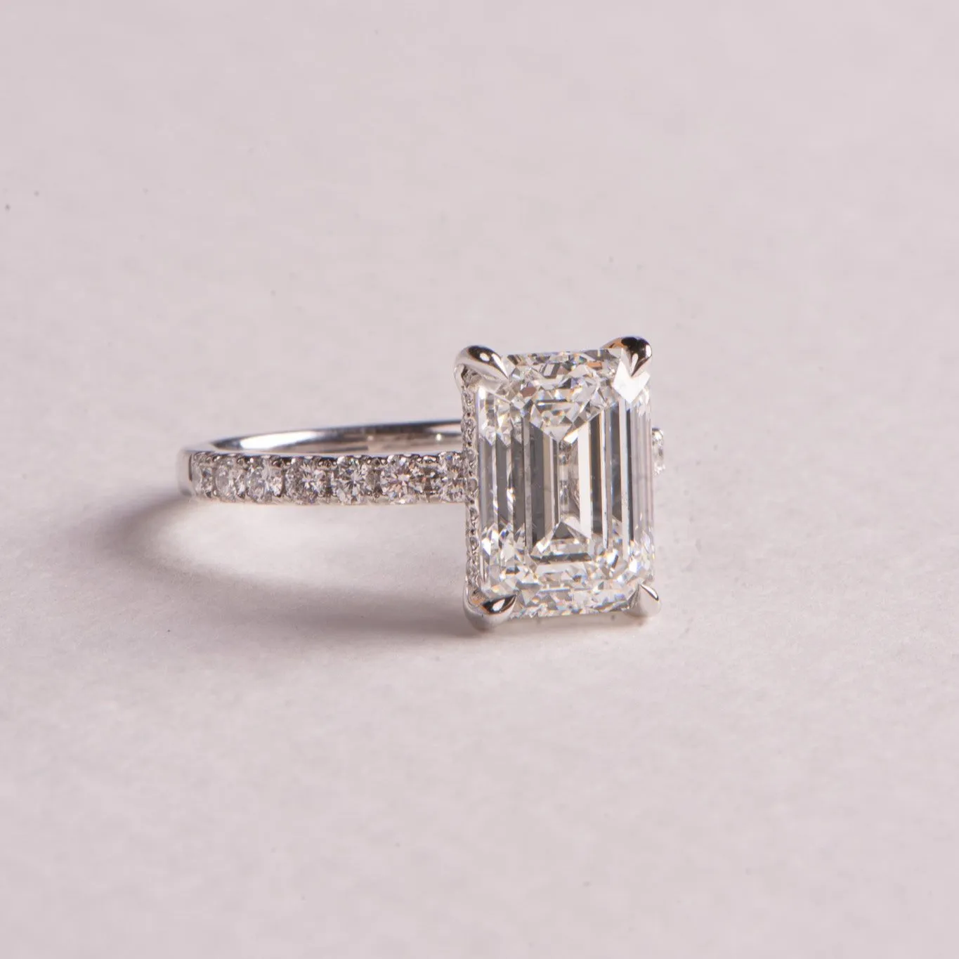 4.01ct Edith | Emerald Cut Engagement Ring | R2W