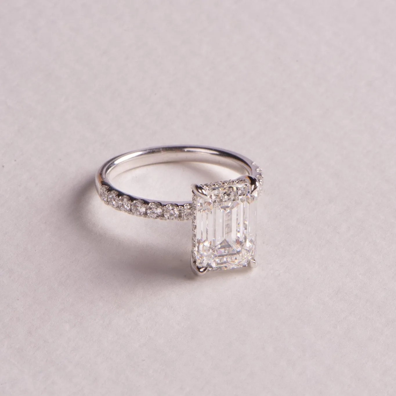 4.01ct Edith | Emerald Cut Engagement Ring | R2W