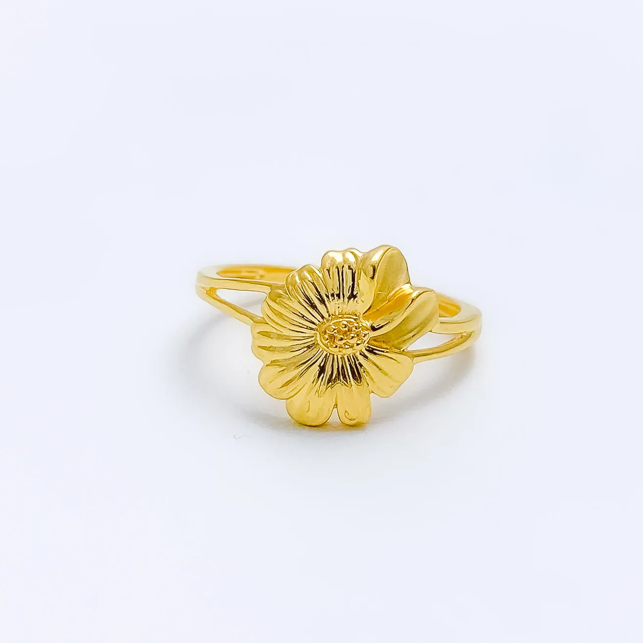 Artistic Flower Ring