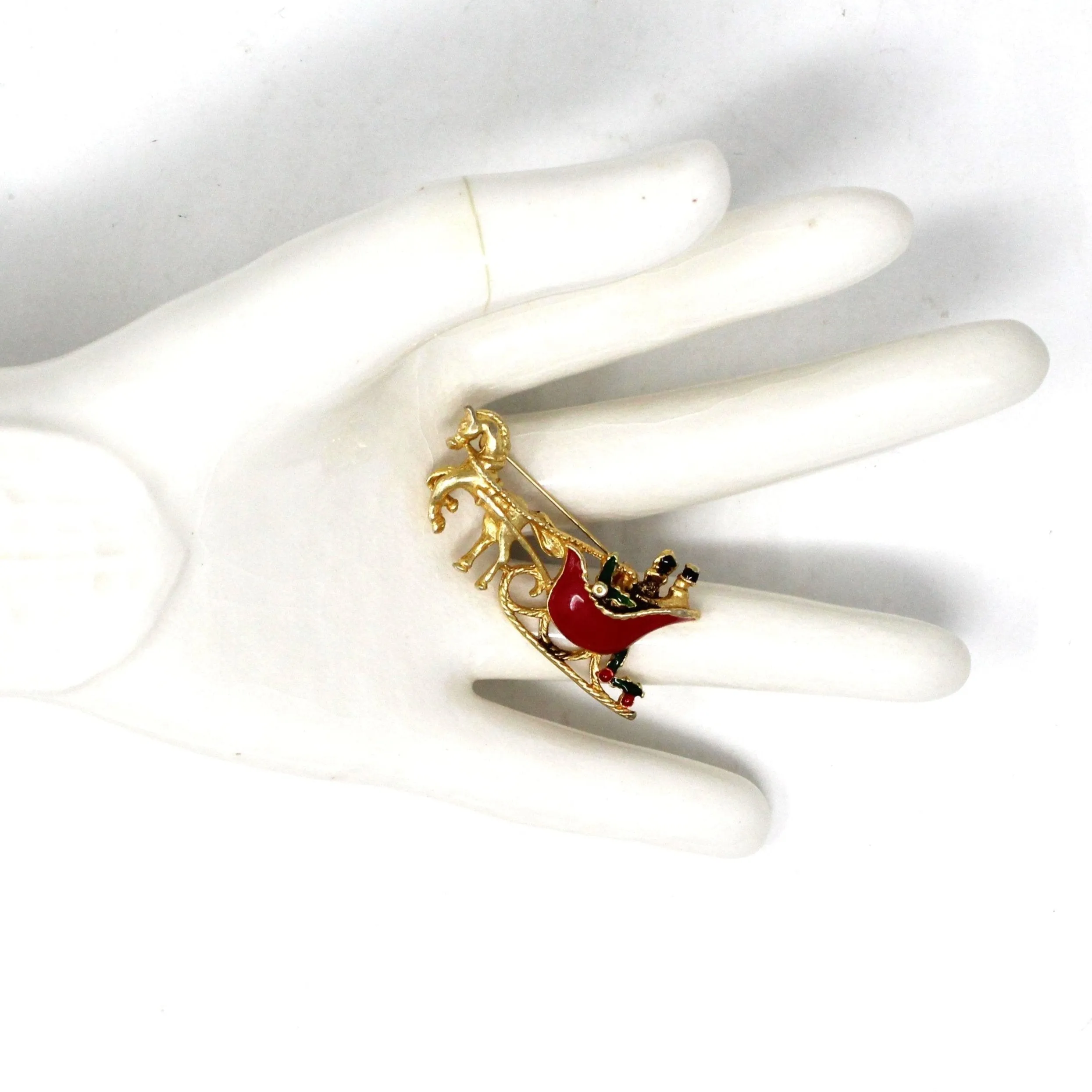 Brooch / Pin, Gerry, Christmas Horse Drawn Sleigh Red Enamel & Gold Tone, Vintage