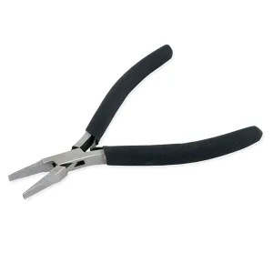 Econo Flat Nose Pliers from Beadalon