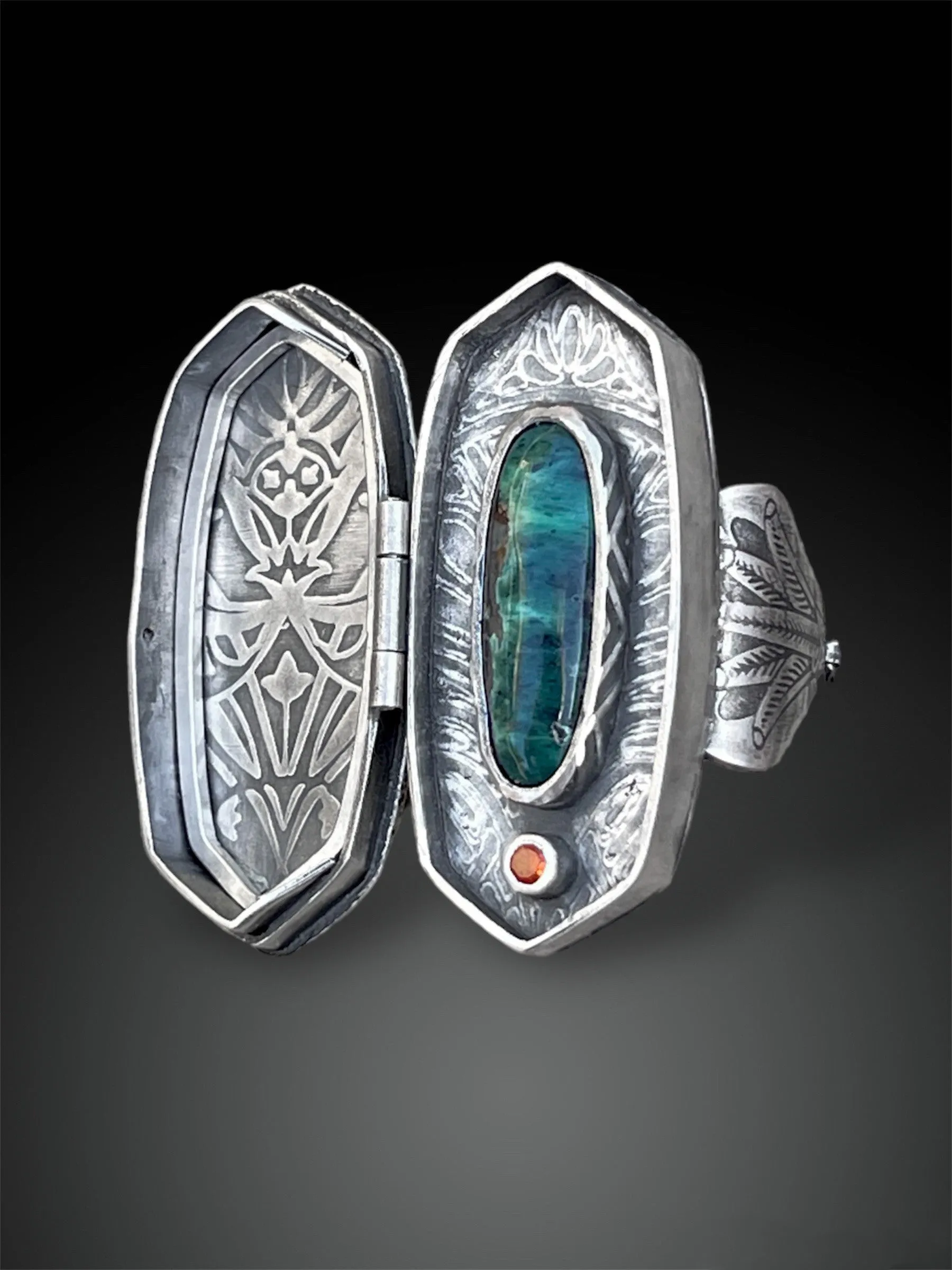 Eryn Rosenbaum | Inside/Outside Poison Ring with Hinged Band