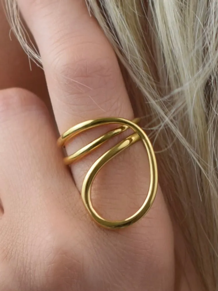 Farrah B Twists & Turns Ring in Gold - Size 6