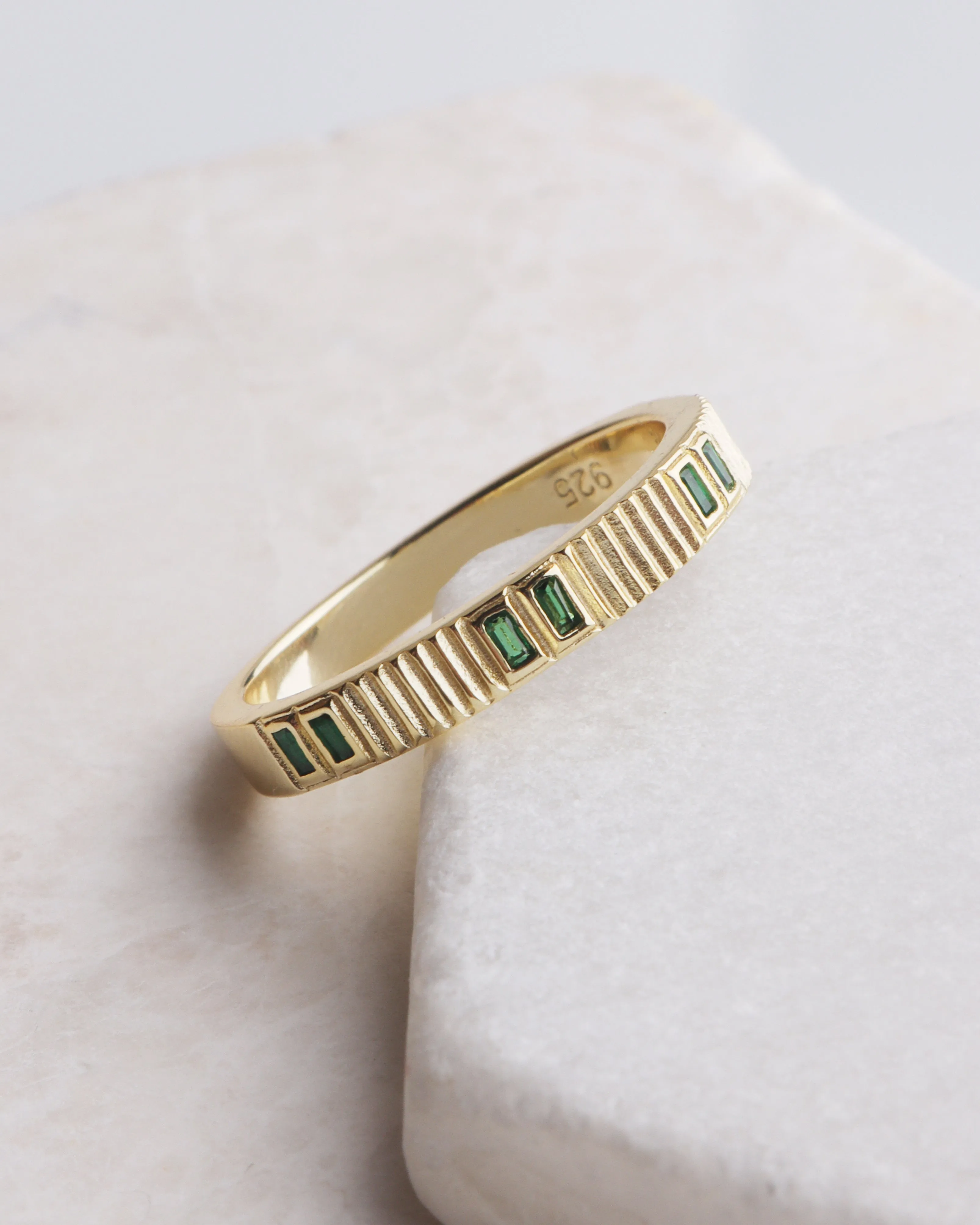 Gem Stone Vintage Ribbed Band