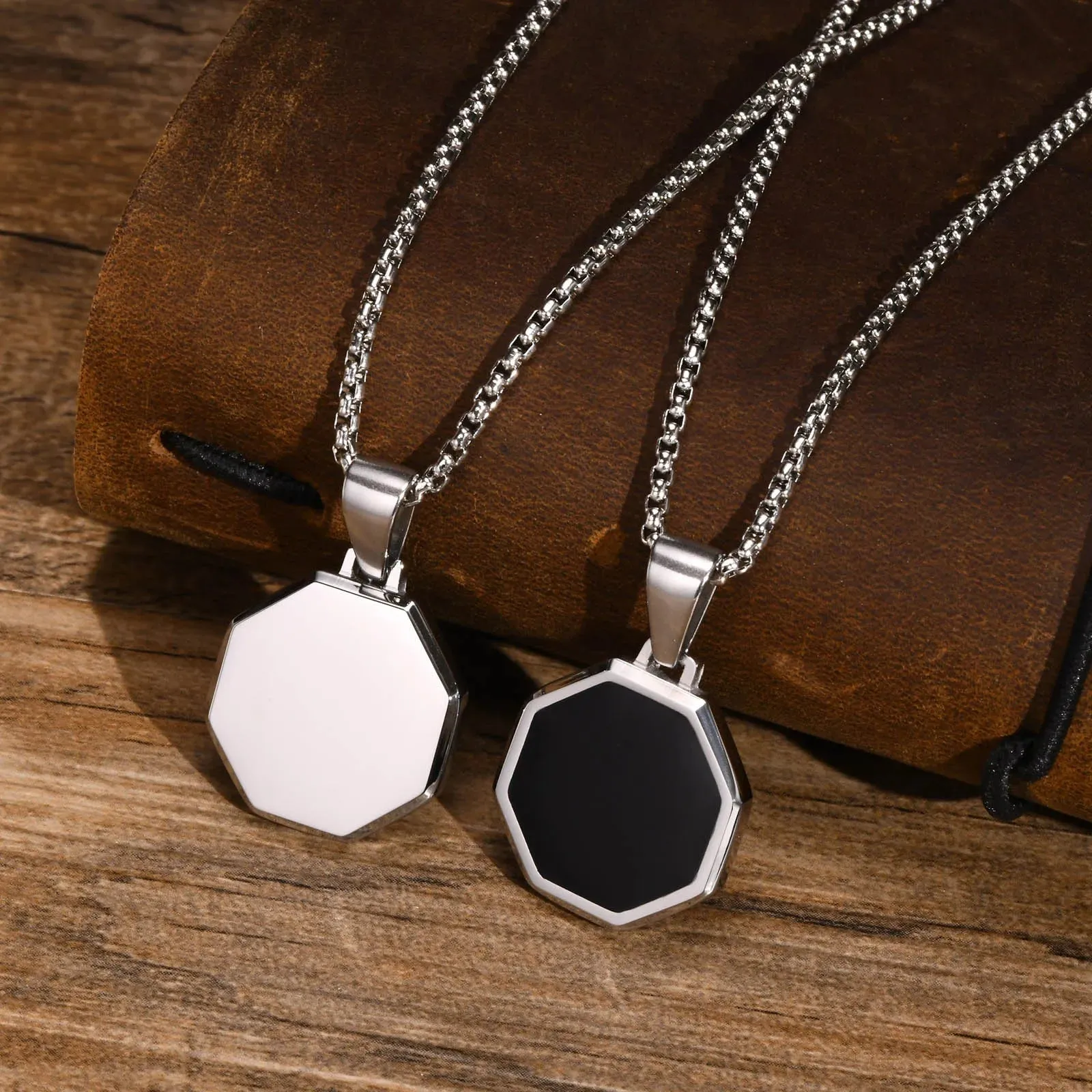 Geometric Black Enamel Necklaces for Men, Waterproof Stainless Steel Square Pendant Necklace, Simple Fashion Casual Male Collar