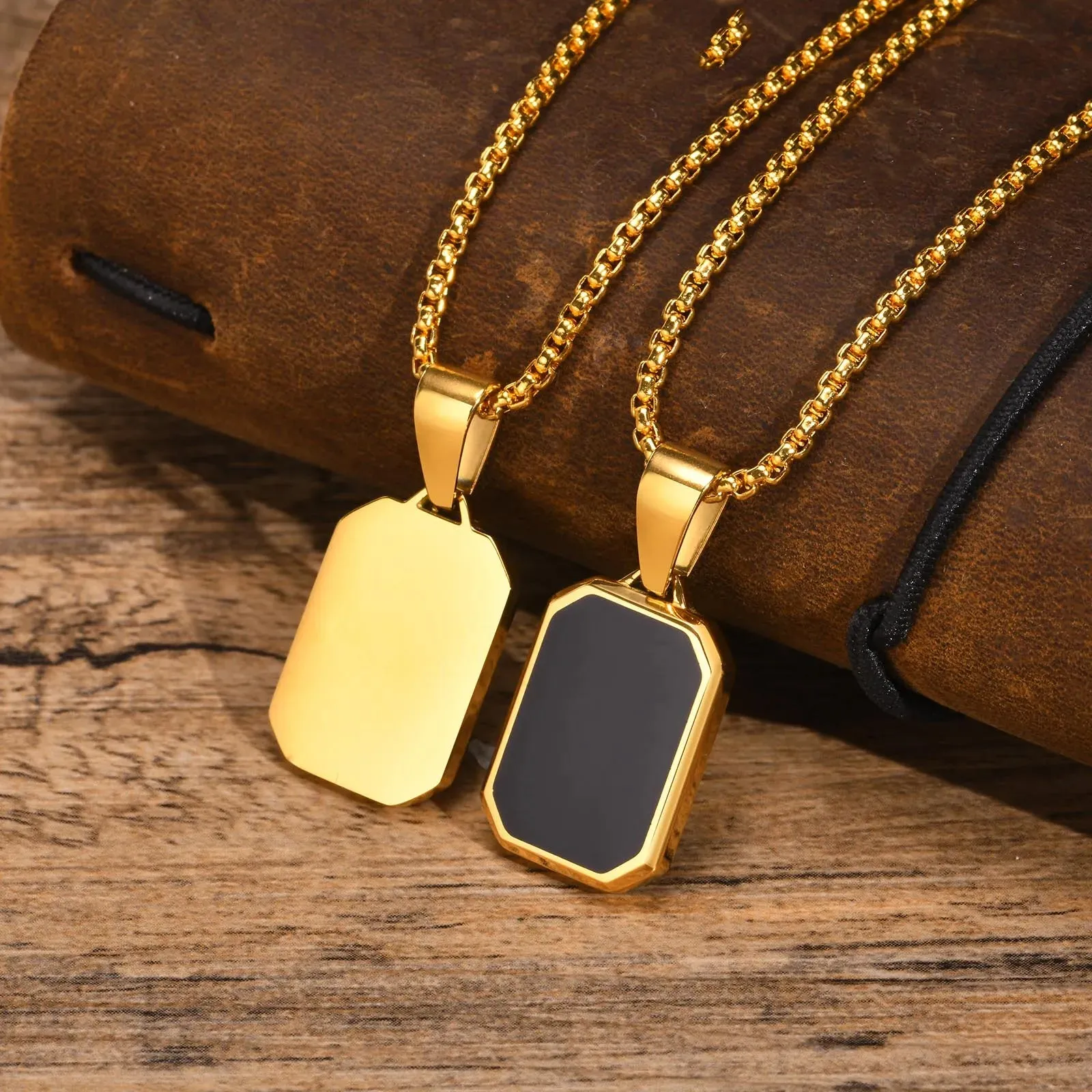 Geometric Black Enamel Necklaces for Men, Waterproof Stainless Steel Square Pendant Necklace, Simple Fashion Casual Male Collar