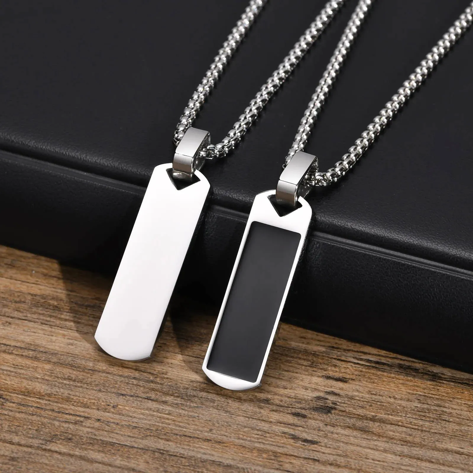 Geometric Black Enamel Necklaces for Men, Waterproof Stainless Steel Square Pendant Necklace, Simple Fashion Casual Male Collar