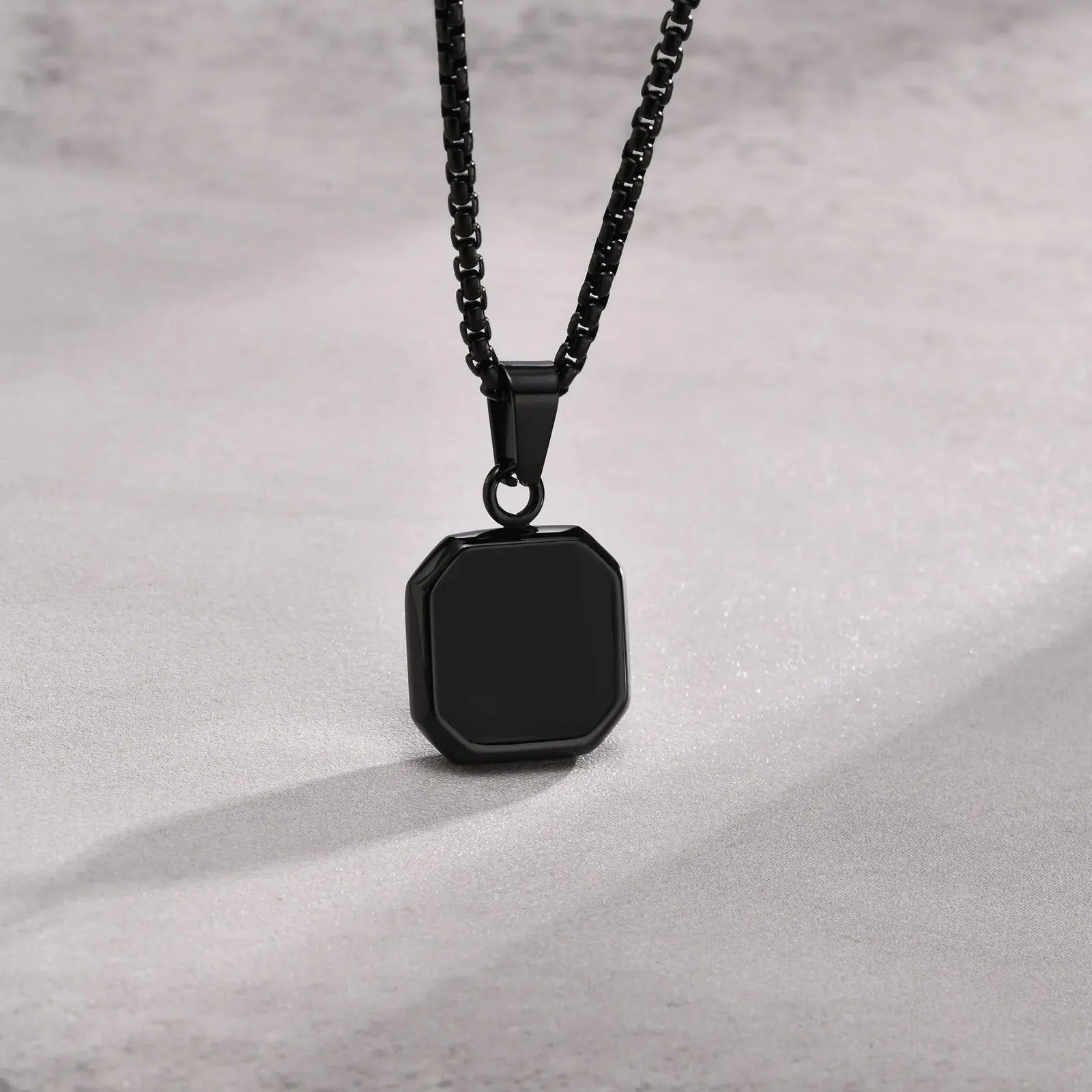 Geometric Black Enamel Necklaces for Men, Waterproof Stainless Steel Square Pendant Necklace, Simple Fashion Casual Male Collar