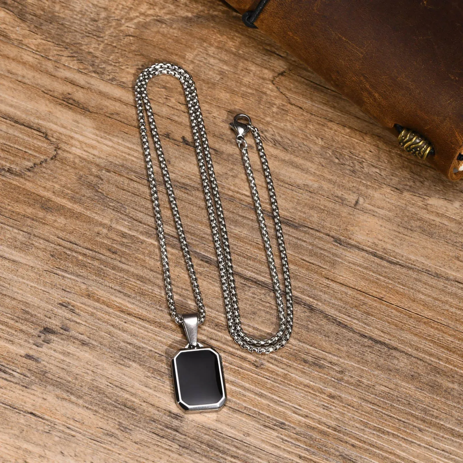 Geometric Black Enamel Necklaces for Men, Waterproof Stainless Steel Square Pendant Necklace, Simple Fashion Casual Male Collar