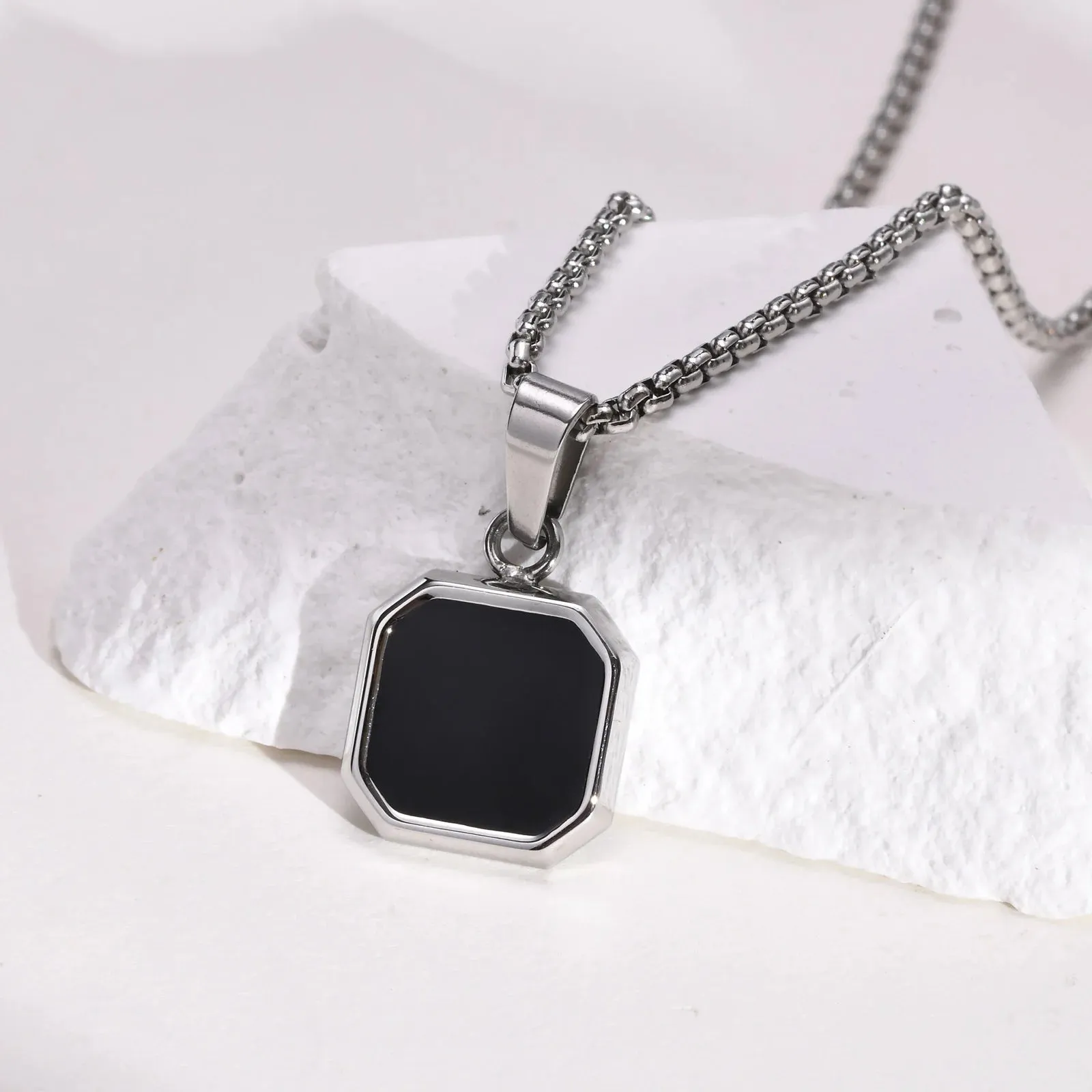 Geometric Black Enamel Necklaces for Men, Waterproof Stainless Steel Square Pendant Necklace, Simple Fashion Casual Male Collar