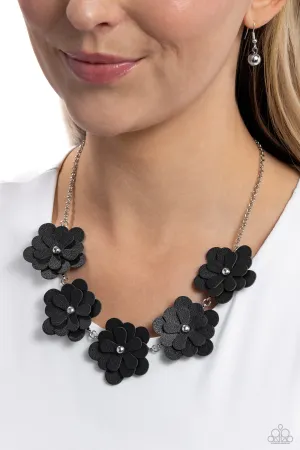 Necklaces Balance of FLOWER - Black N2103