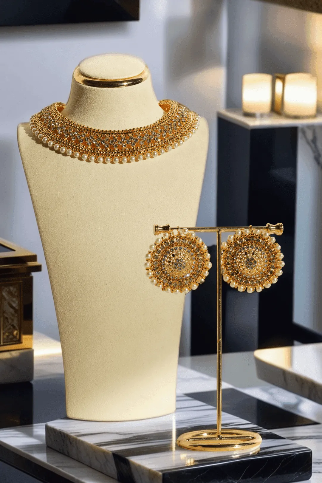 Sabhan - Classic Artisan Crafted Necklace Set With Oversized Stud Earrings