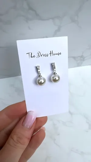 Savannah - Silver Pearl Earring