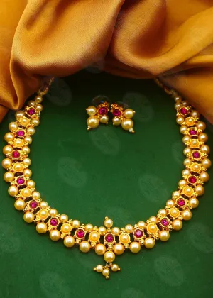 TRENDY  MOTI  NECKLACE