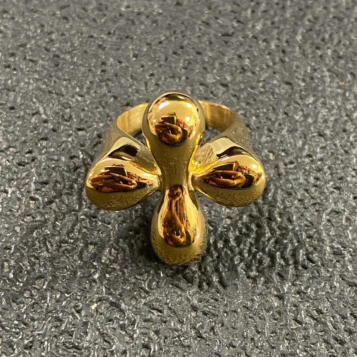 XL 18k Gold Flower Ring